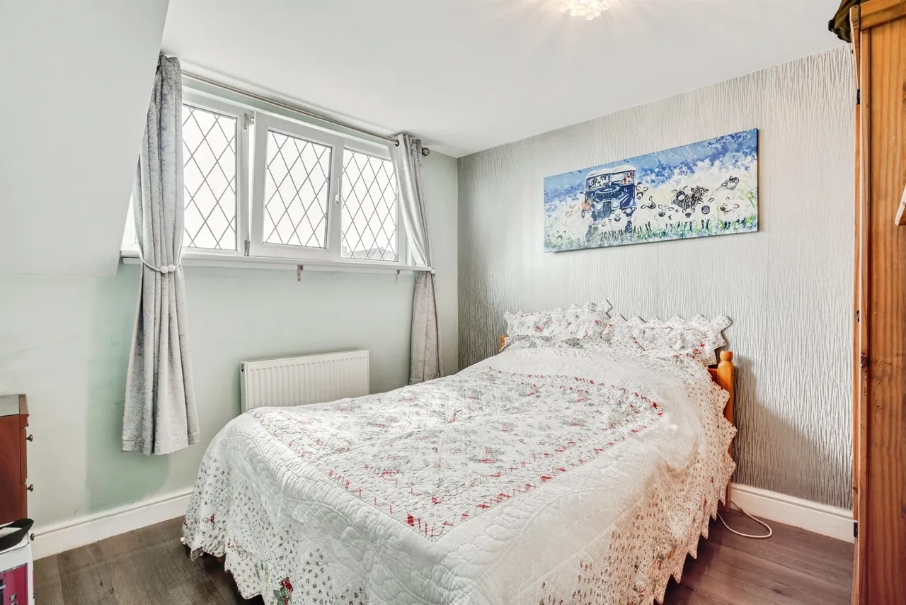 Lingwell Gate Drive, Wakefield, photo 8
