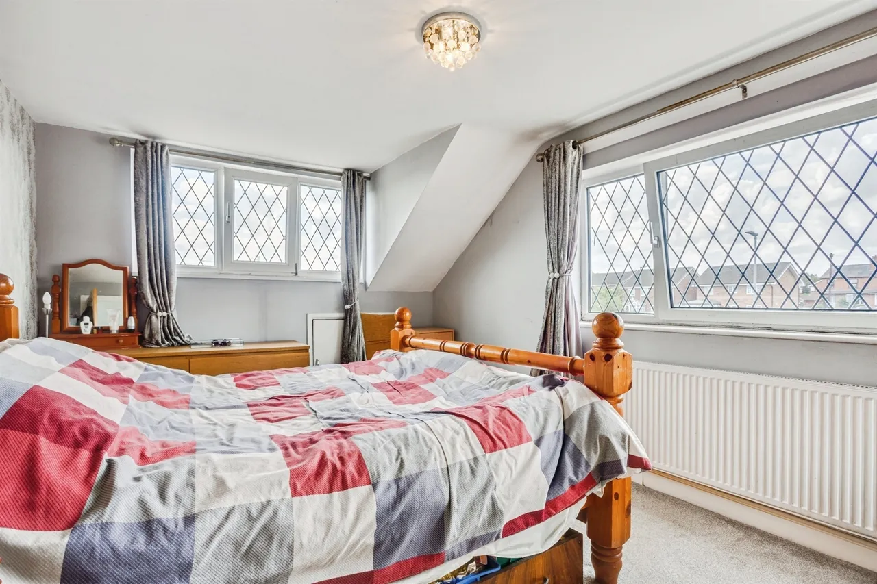 Lingwell Gate Drive, Wakefield, photo 10