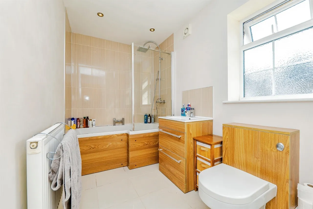 Leckwith Drive, Bridgend, CF31, photo 23