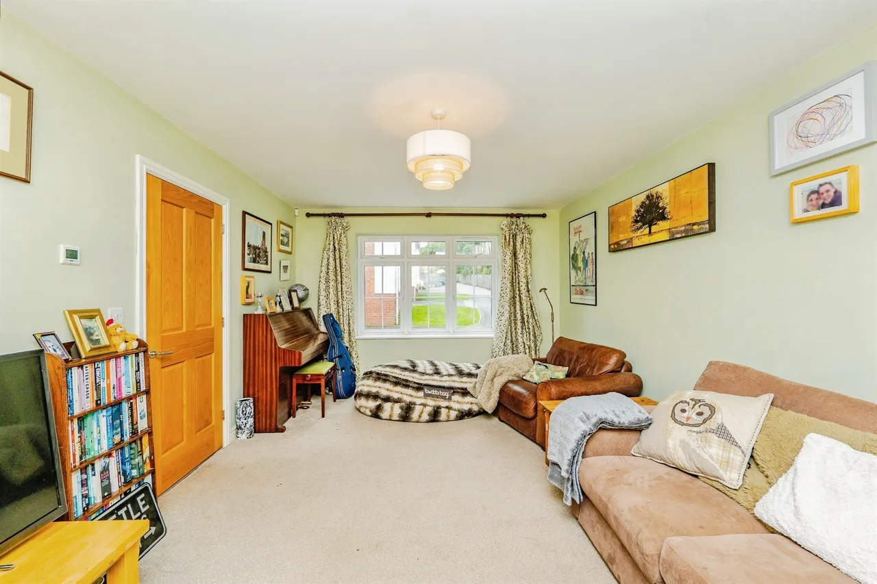 Leckwith Drive, Bridgend, CF31, photo 4