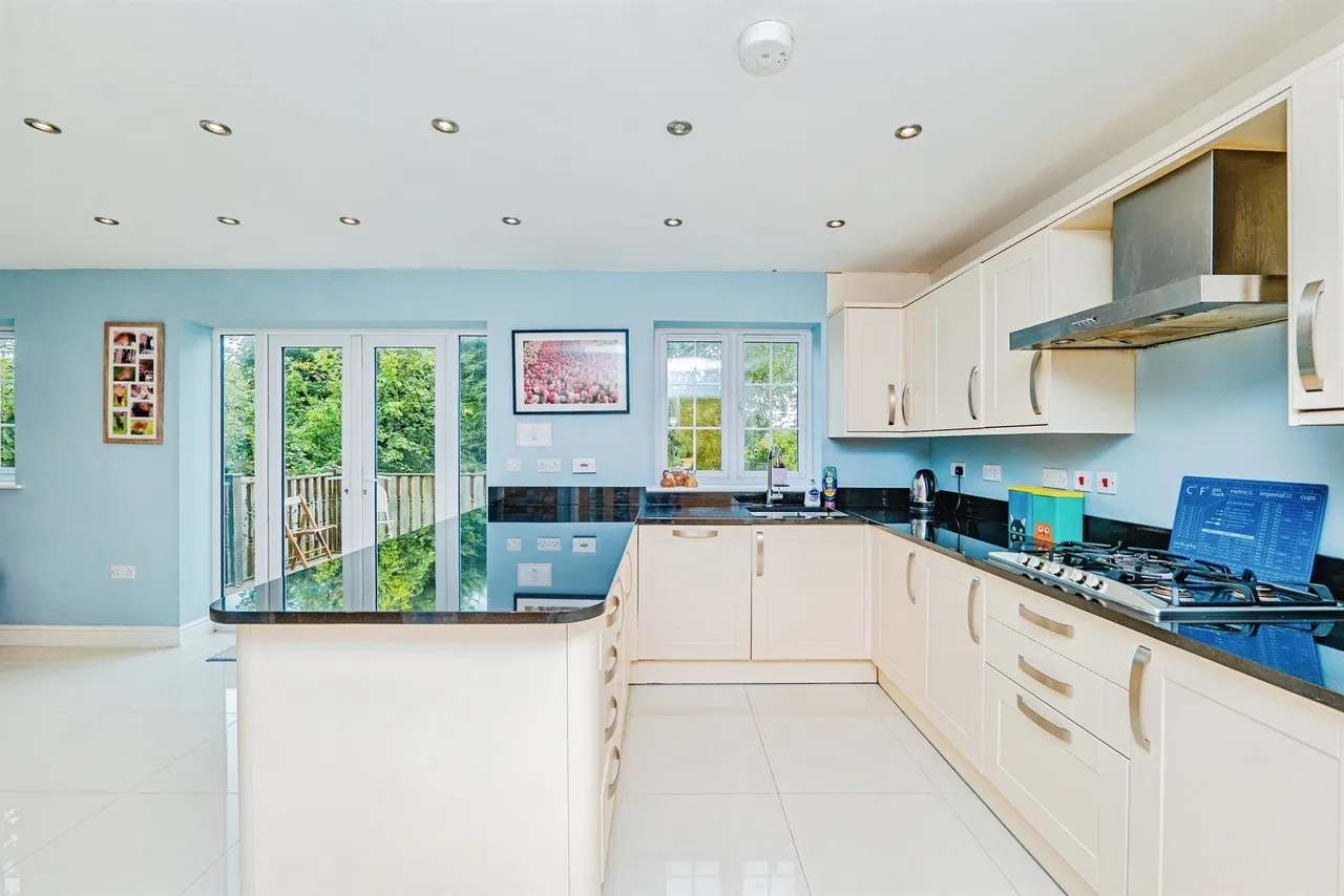 Leckwith Drive, Bridgend, CF31, photo 6