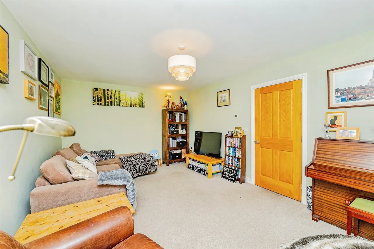 Leckwith Drive, Bridgend, CF31, photo 3