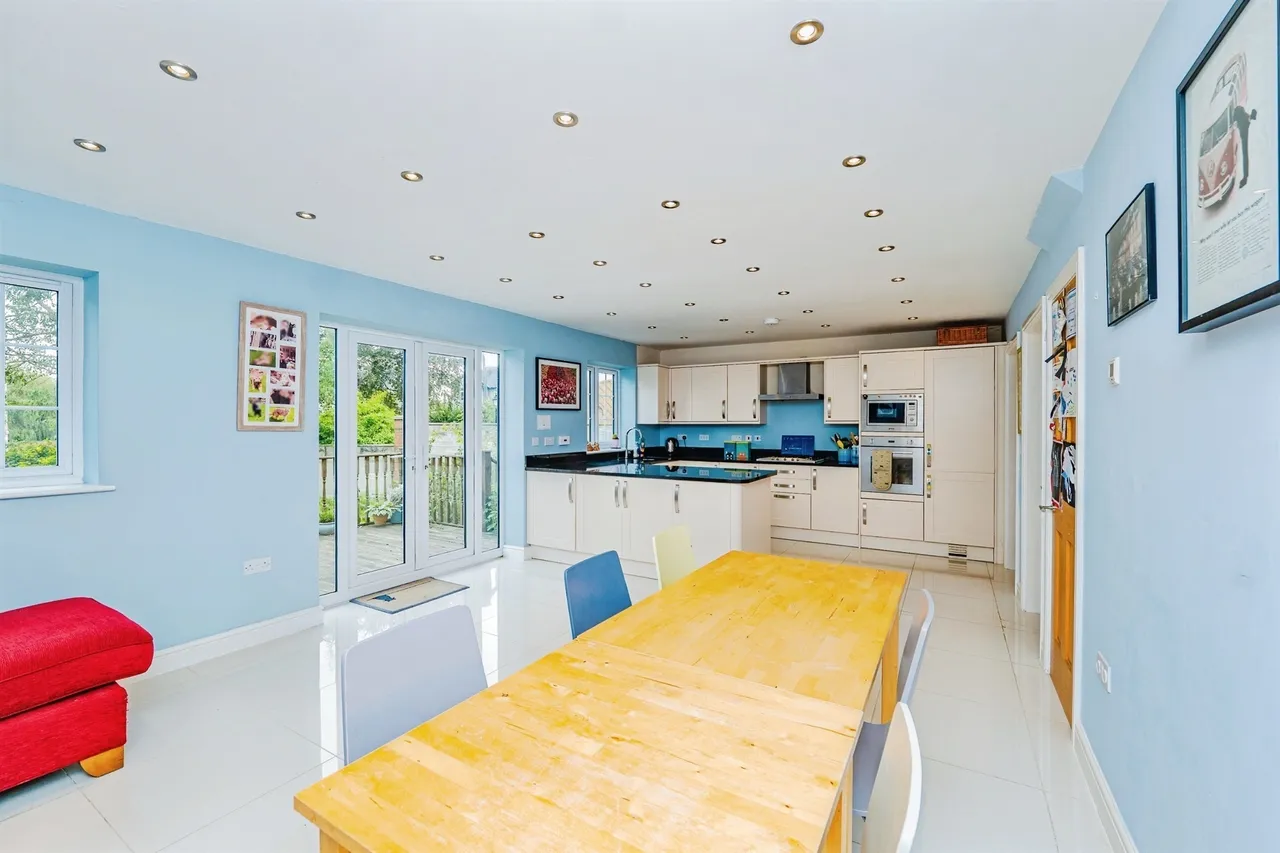 Leckwith Drive, Bridgend, CF31, photo 8