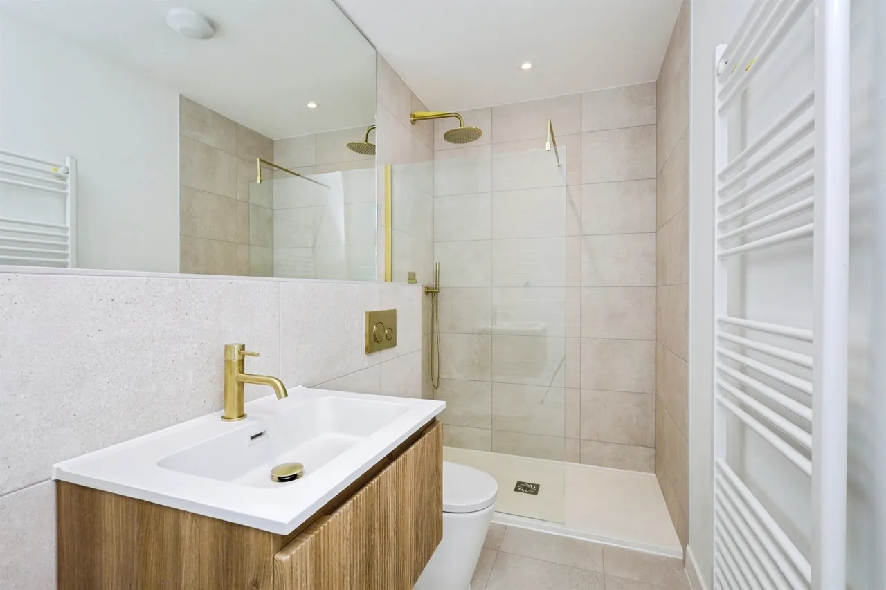 The Paddock, Upper Dicker, Hailsham, photo 11