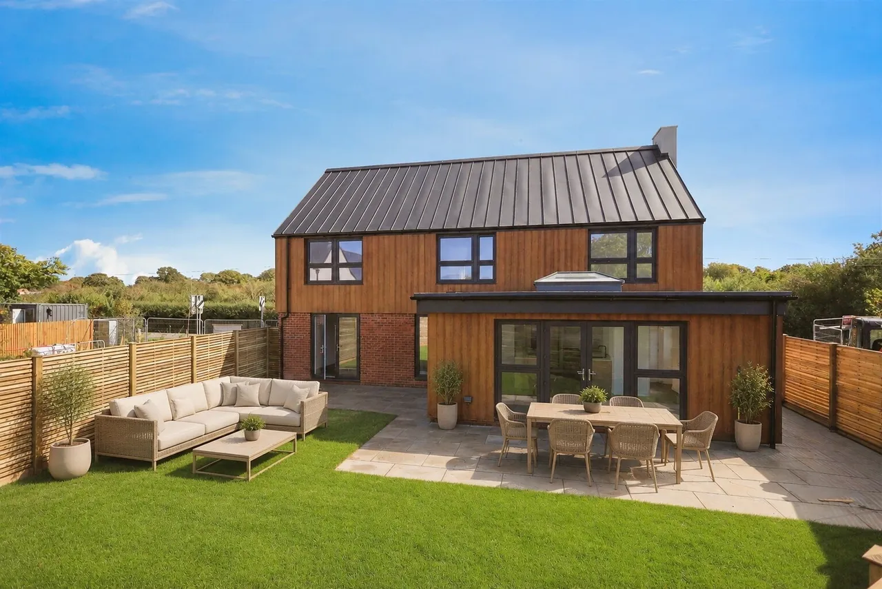 The Paddock, Upper Dicker, Hailsham, photo 4