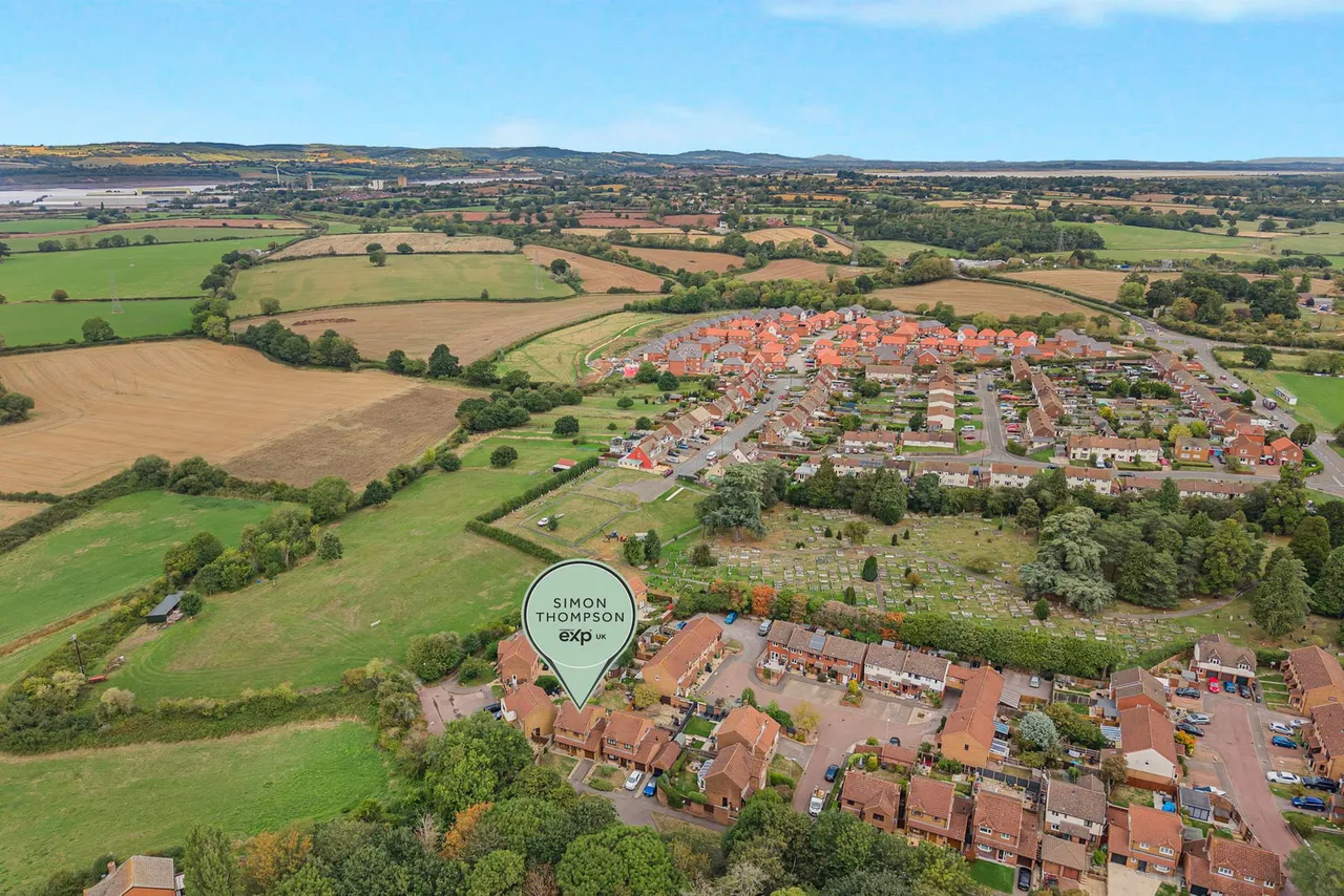 Fitzhardinge Way, Berkeley, GL13, photo 15