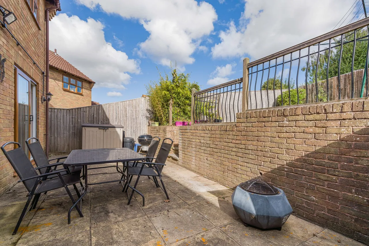 Fitzhardinge Way, Berkeley, GL13, photo 13