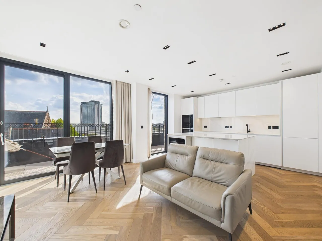 Cluny Mews, London, SW5, photo 4
