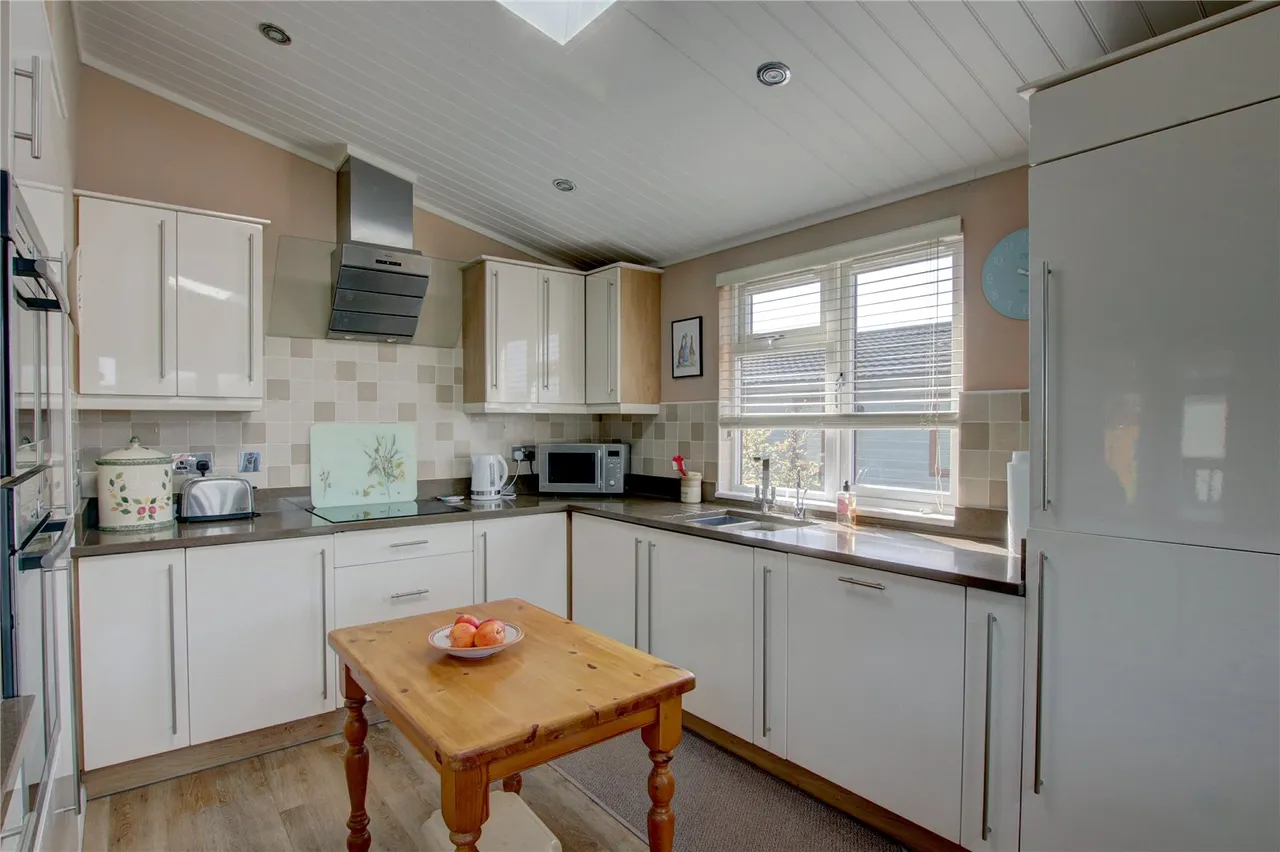 Hanbury Road, Droitwich, WR9 7FB, photo 3