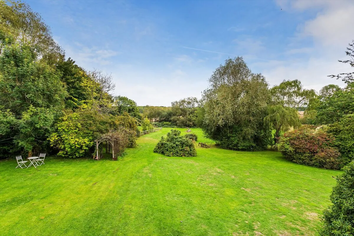 Wrotham Hill, Dunsfold, GU8, photo 25