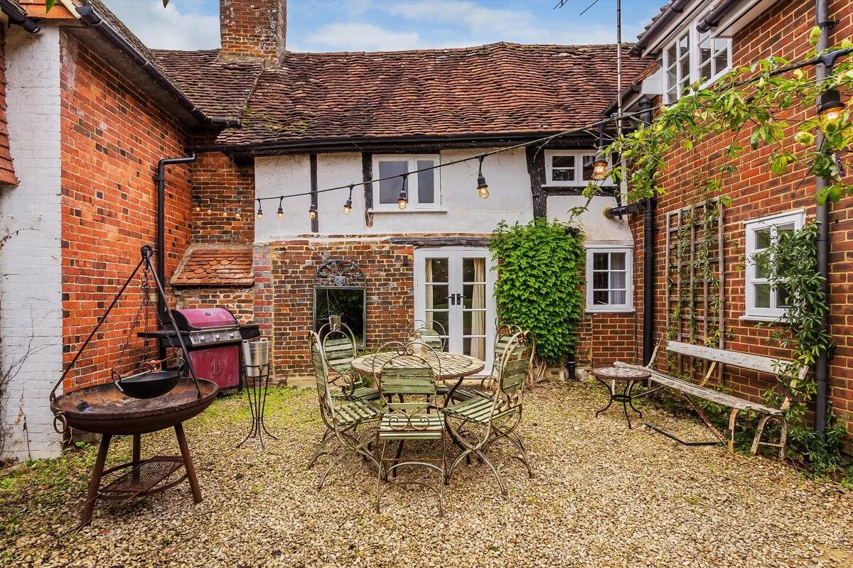 Wrotham Hill, Dunsfold, GU8, photo 18