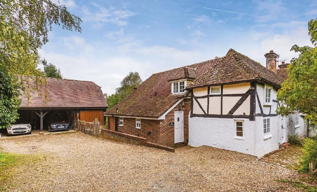 Wrotham Hill, Dunsfold, GU8, photo 5