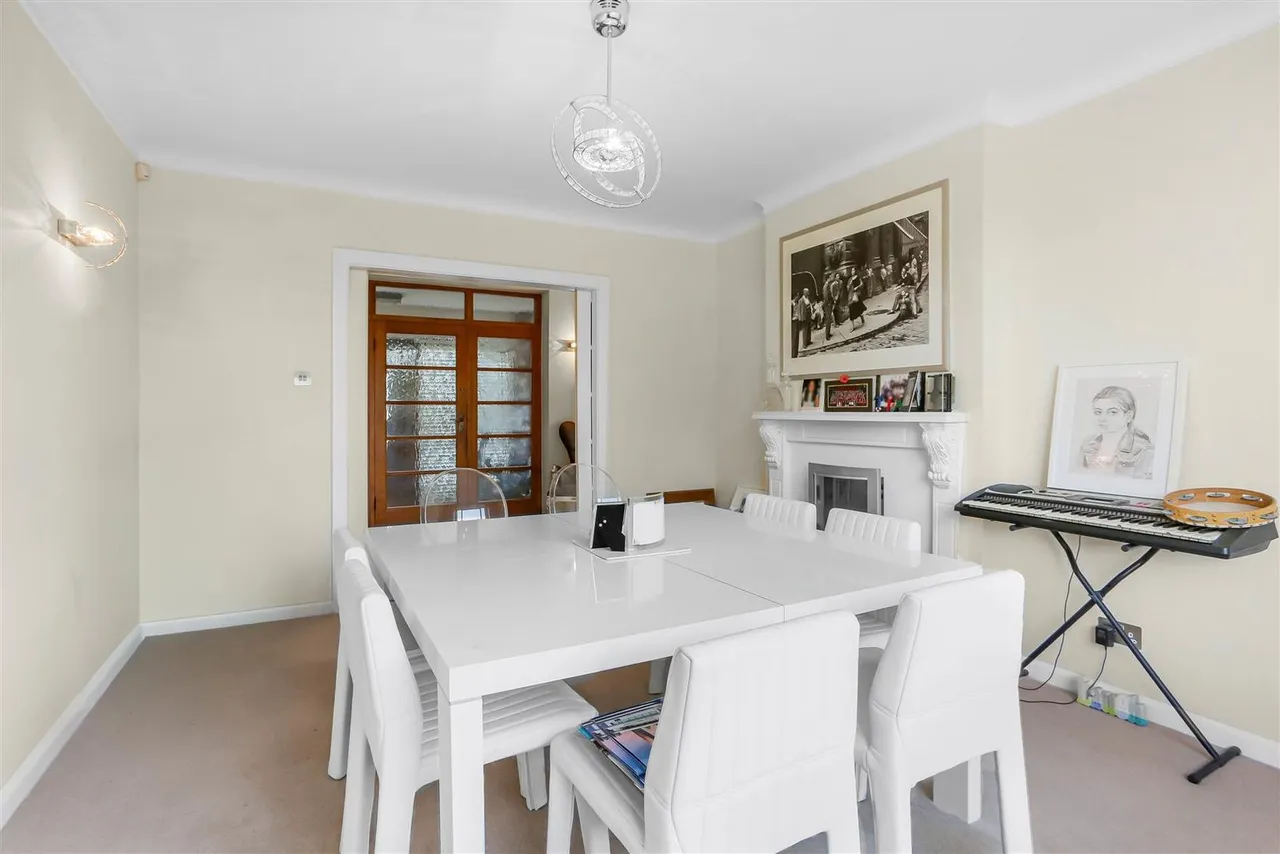 Burdon Lane, South Cheam, SM2 7PT, photo 6