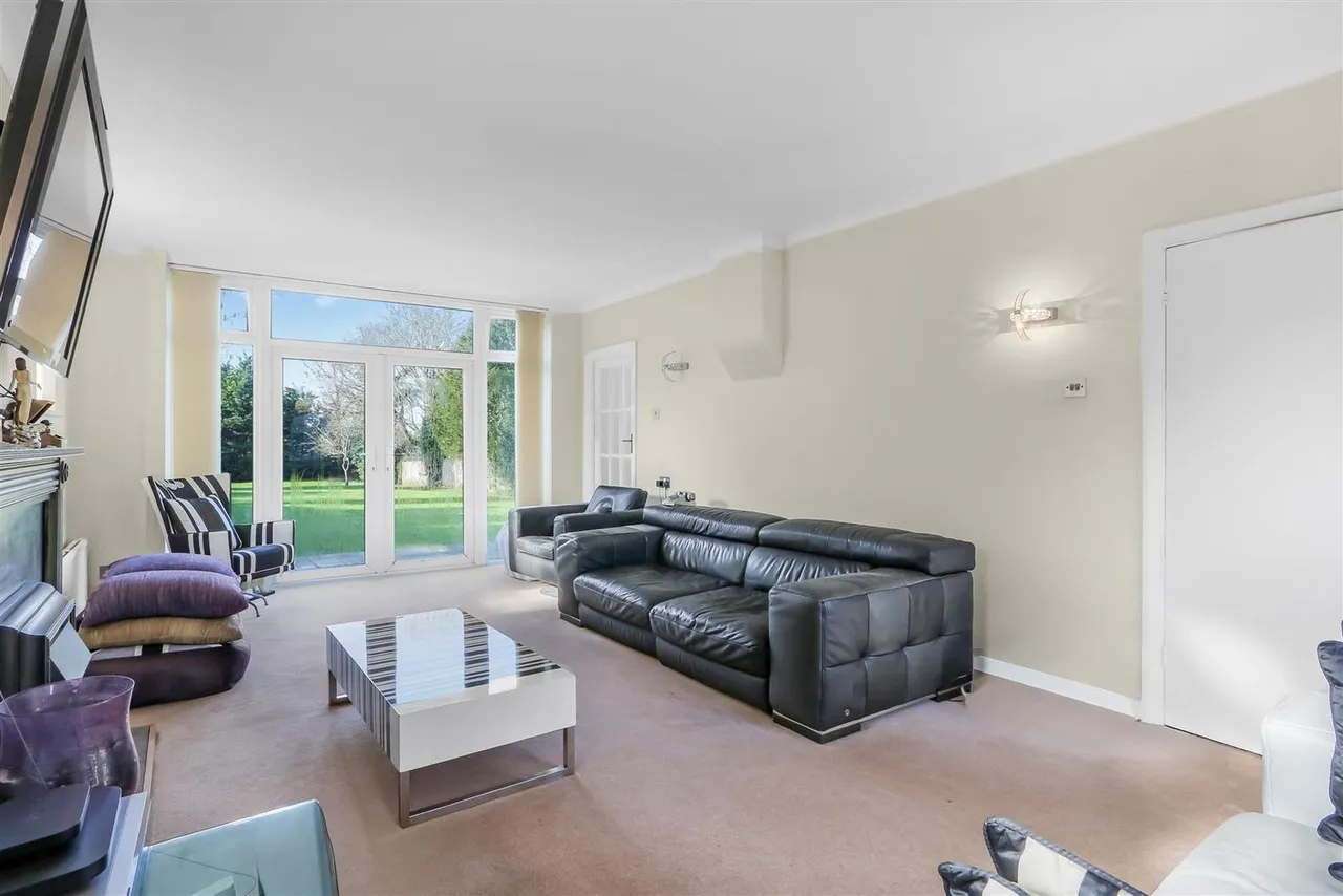Burdon Lane, South Cheam, SM2 7PT, photo 5