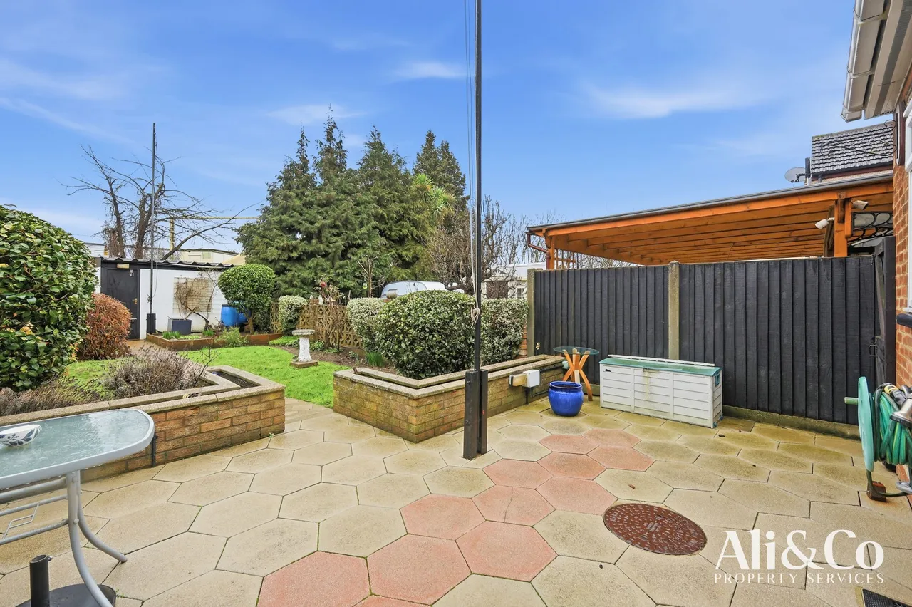 South View Road, Grays, Essex, RM20 4AT, photo 3