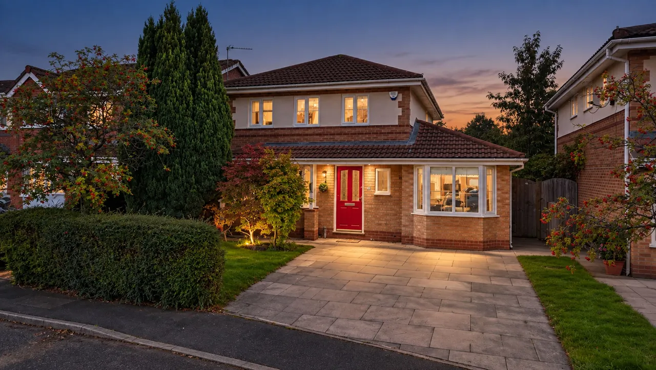 Alder Drive, Timperley, WA15, photo 17