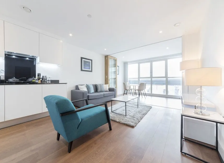 Gateway Tower, Canning Town, E16, photo 2
