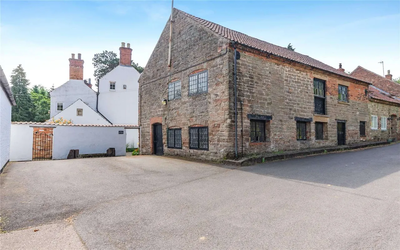 Epperstone Road, Lowdham, NG14, photo 27