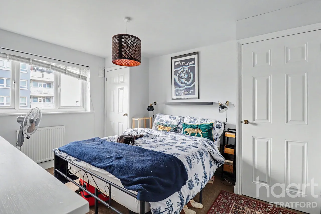 Gurney Close, Stratford, E15, photo 12