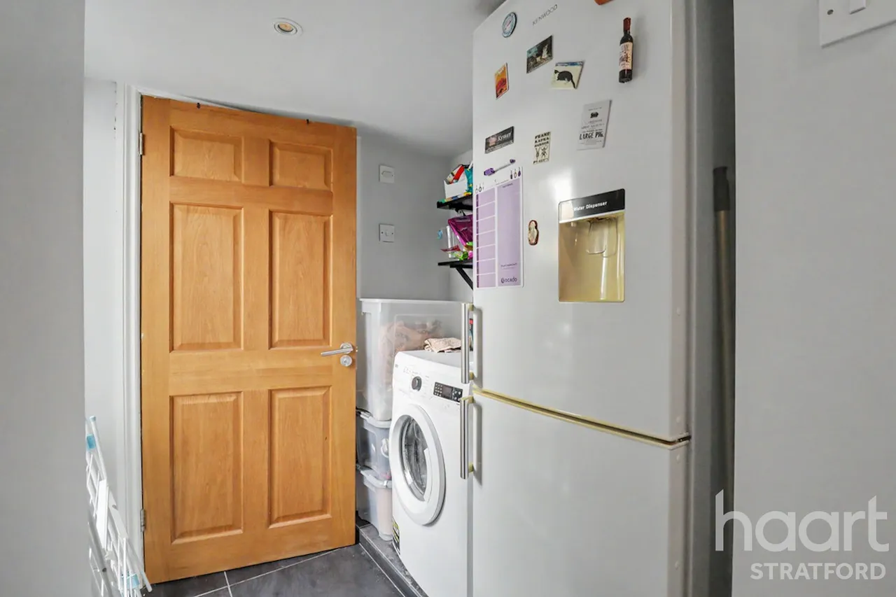Gurney Close, Stratford, E15, photo 10