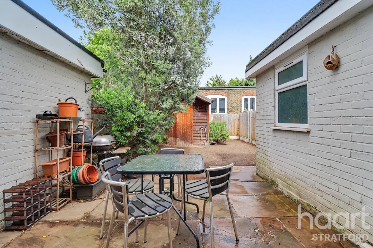 Gurney Close, Stratford, E15, photo 24