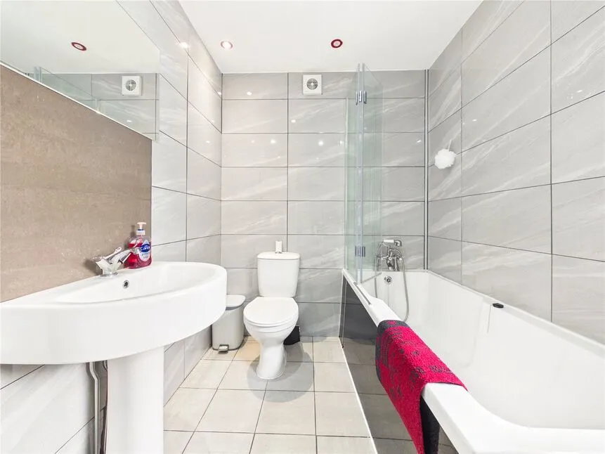 Trumpington Road, Forest Gate, E7, photo 12