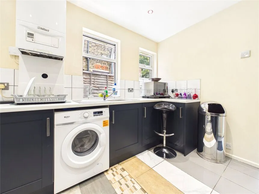 Trumpington Road, Forest Gate, E7, photo 9