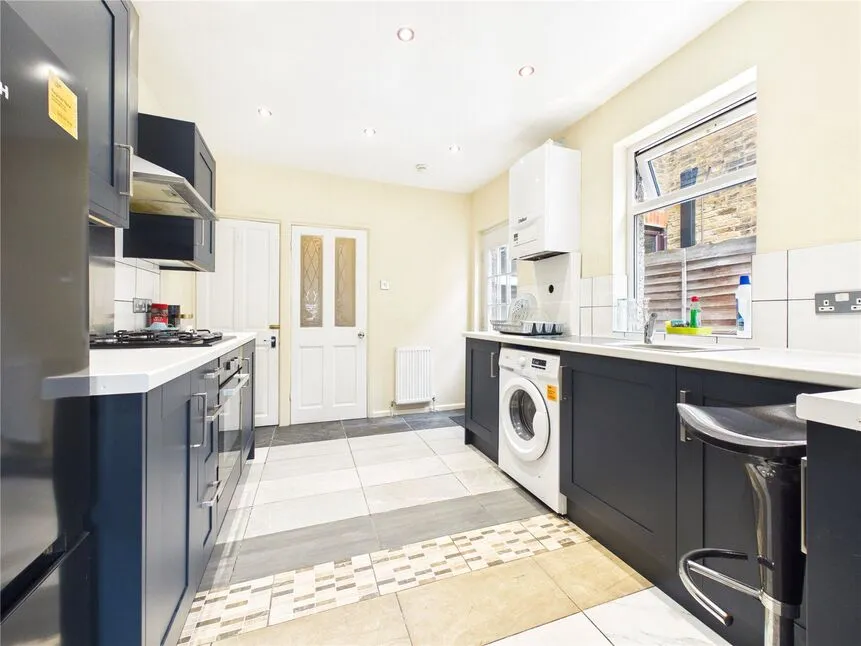 Trumpington Road, Forest Gate, E7, photo 10