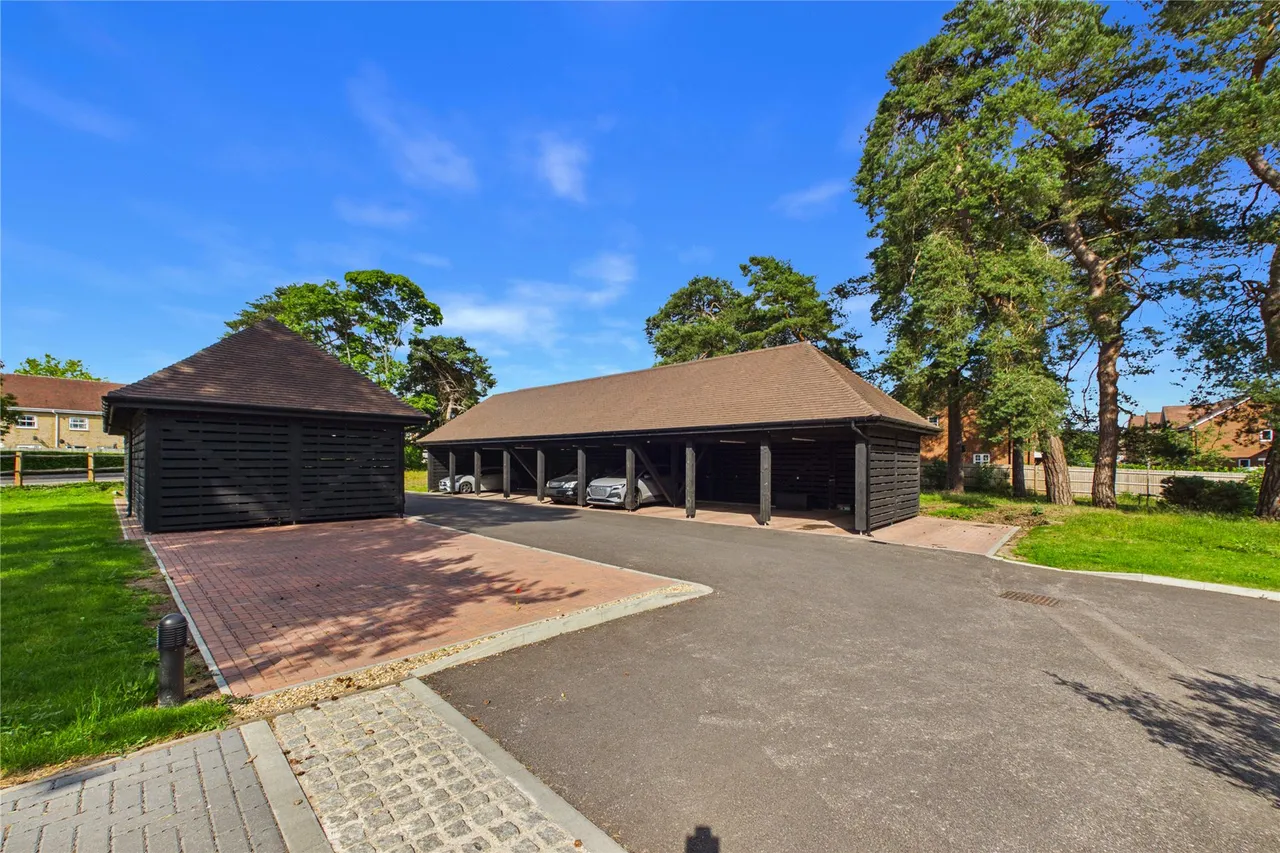 Newfoundland Road, Deepcut, GU16, photo 12