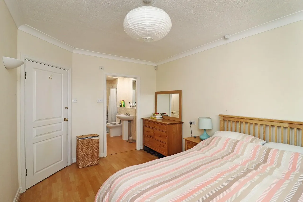 Groby Road, Altrincham, Cheshire WA14 4AN, photo 13