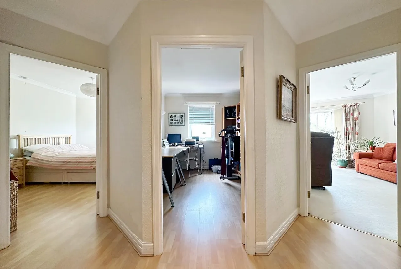 Groby Road, Altrincham, Cheshire WA14 4AN, photo 4