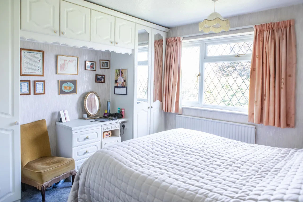 Cranbrook Drive, Maidenhead, Berkshire, photo 10