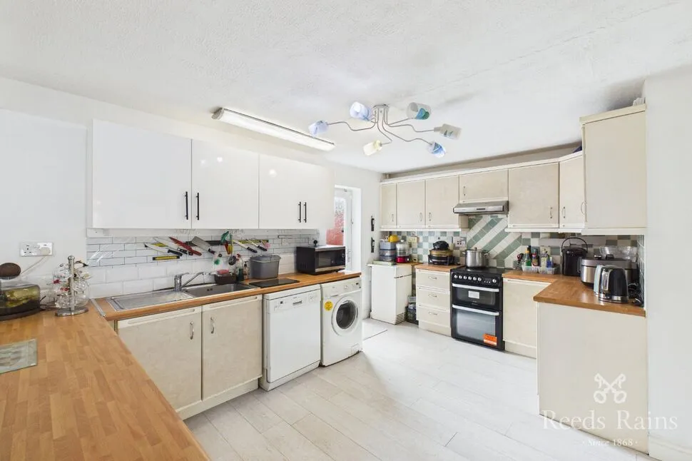 Firs Road, Sale, Greater Manchester, M33, photo 2