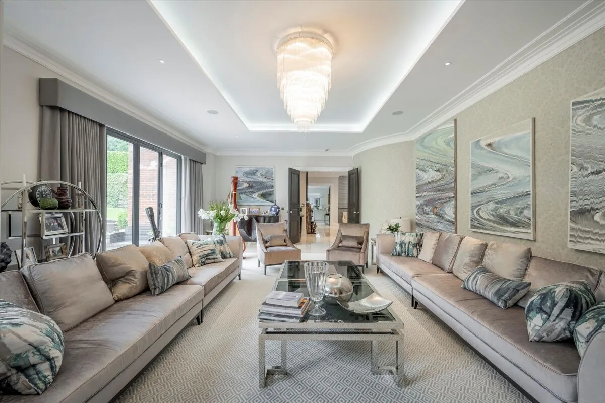 Golf Club Road, St George's Hill, KT13, photo 6