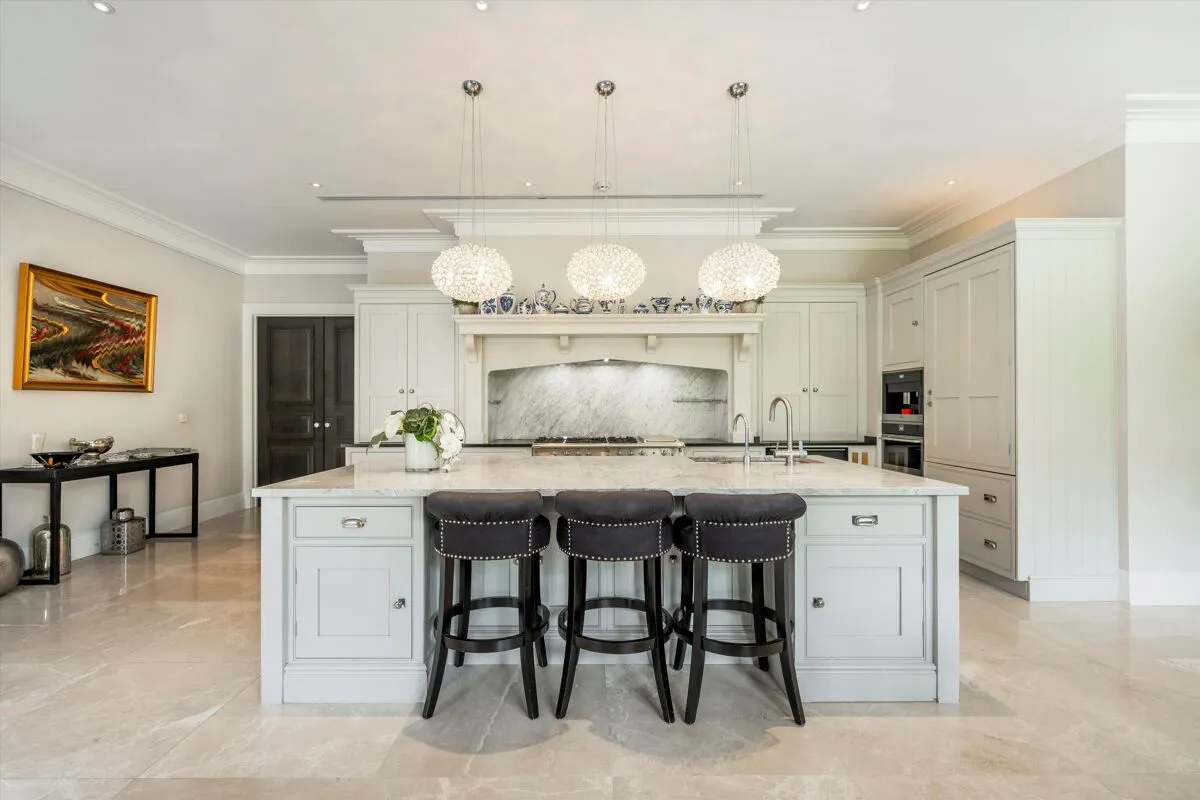 Golf Club Road, St George's Hill, KT13, photo 10