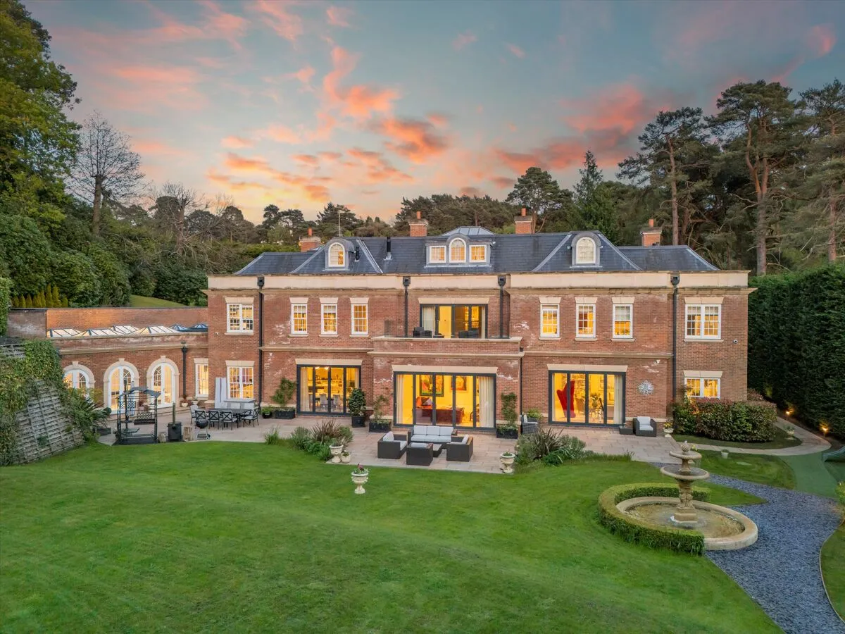Golf Club Road, St George's Hill, KT13, photo 3