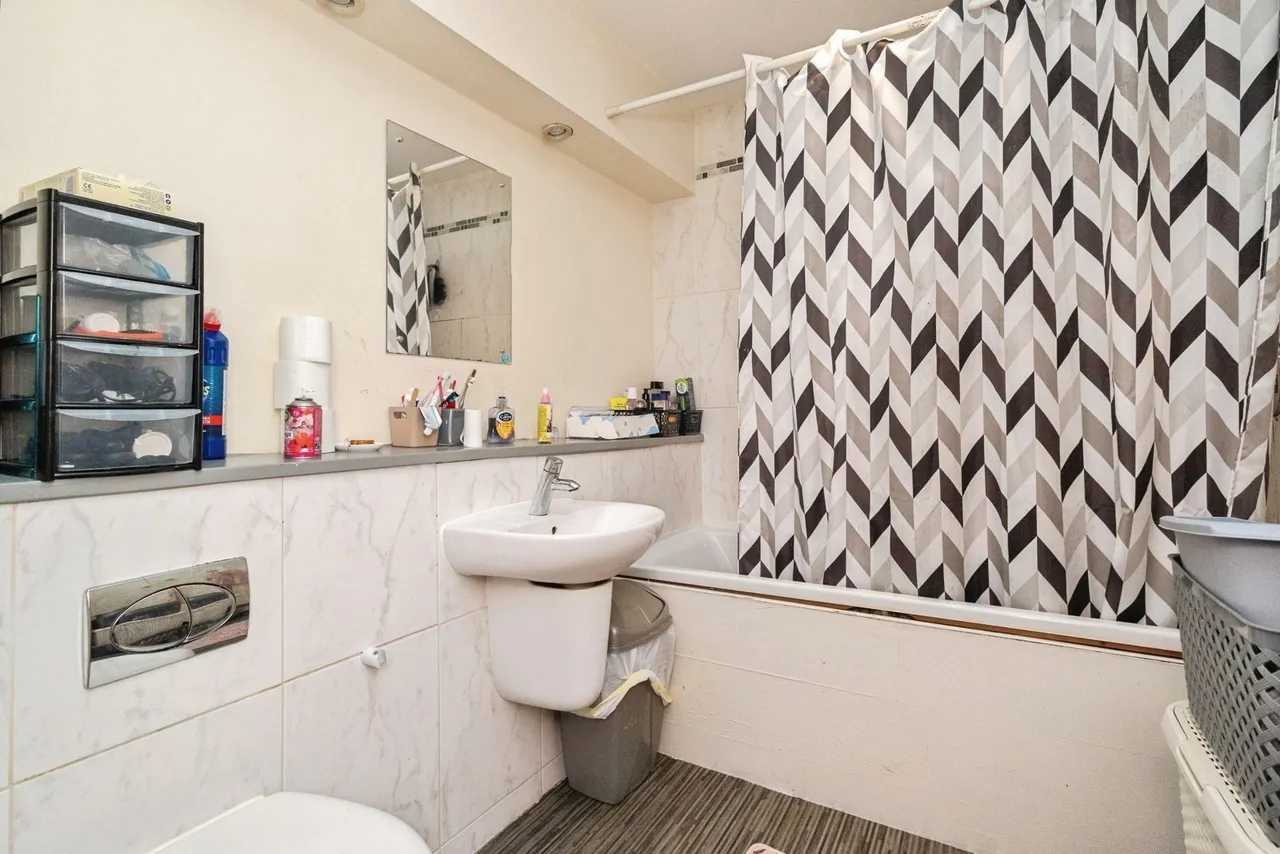 Stephen Oake Close, Manchester, M8, photo 10