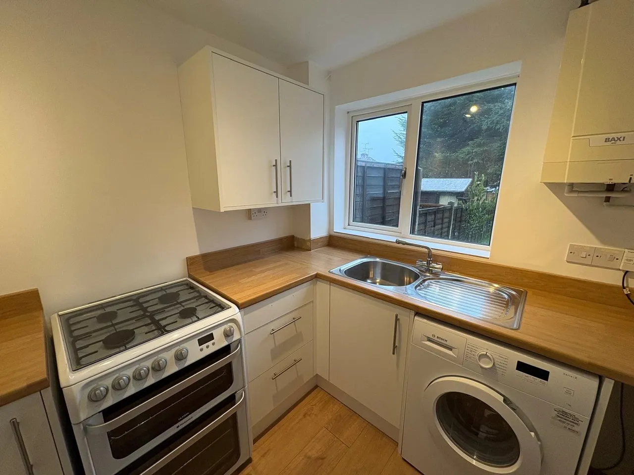 Brindle Close, Aldershot, Hampshire, GU11 3UF, photo 4