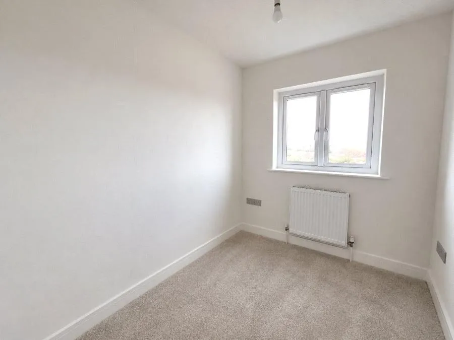 Horsebridge Hill, Newport, PO30, photo 6