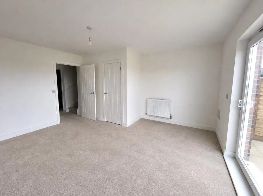 Horsebridge Hill, Newport, PO30, photo 3