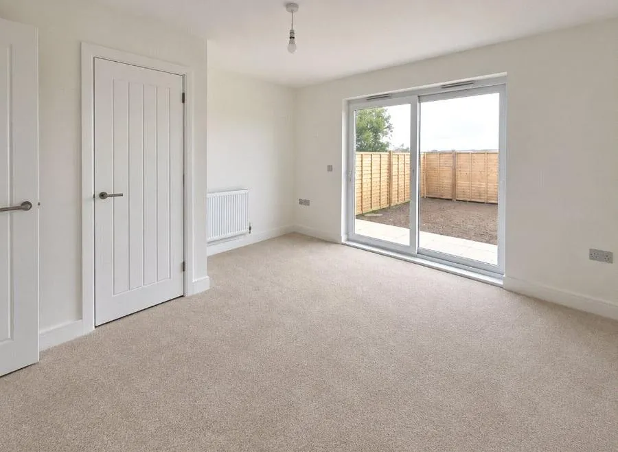 Horsebridge Hill, Newport, PO30, photo 4