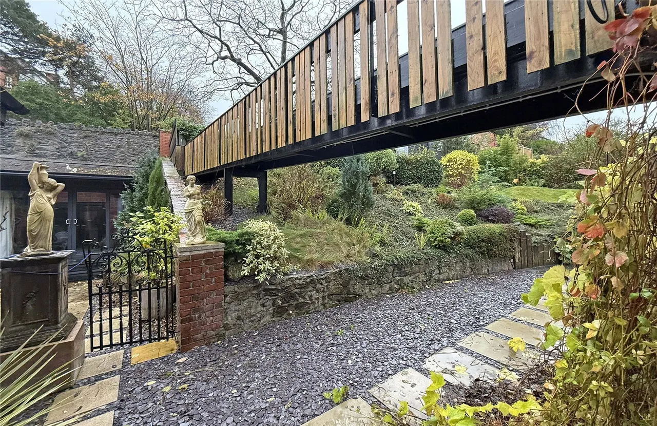 Siliwen Road, Bangor, LL57, photo 12