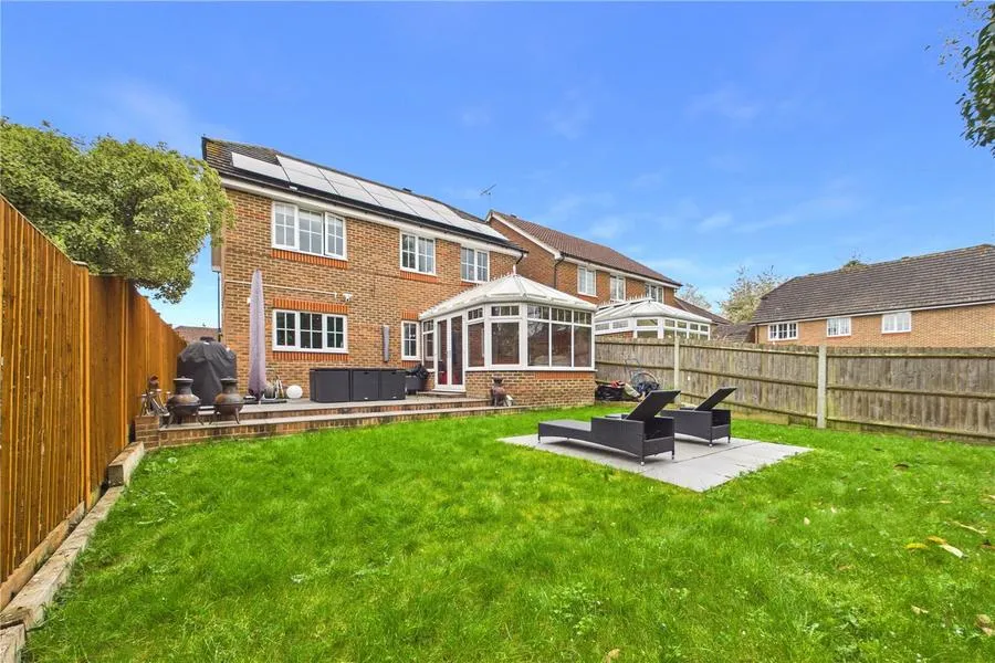 Woodcock Court, Three Mile Cross, RG7, photo 15