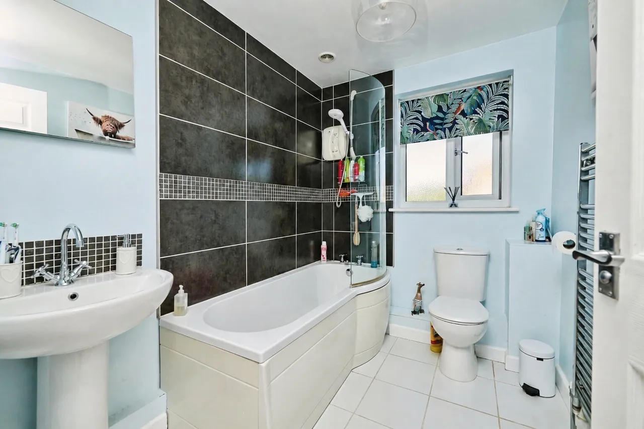 Mallard Close, Essendine, PE9, photo 10