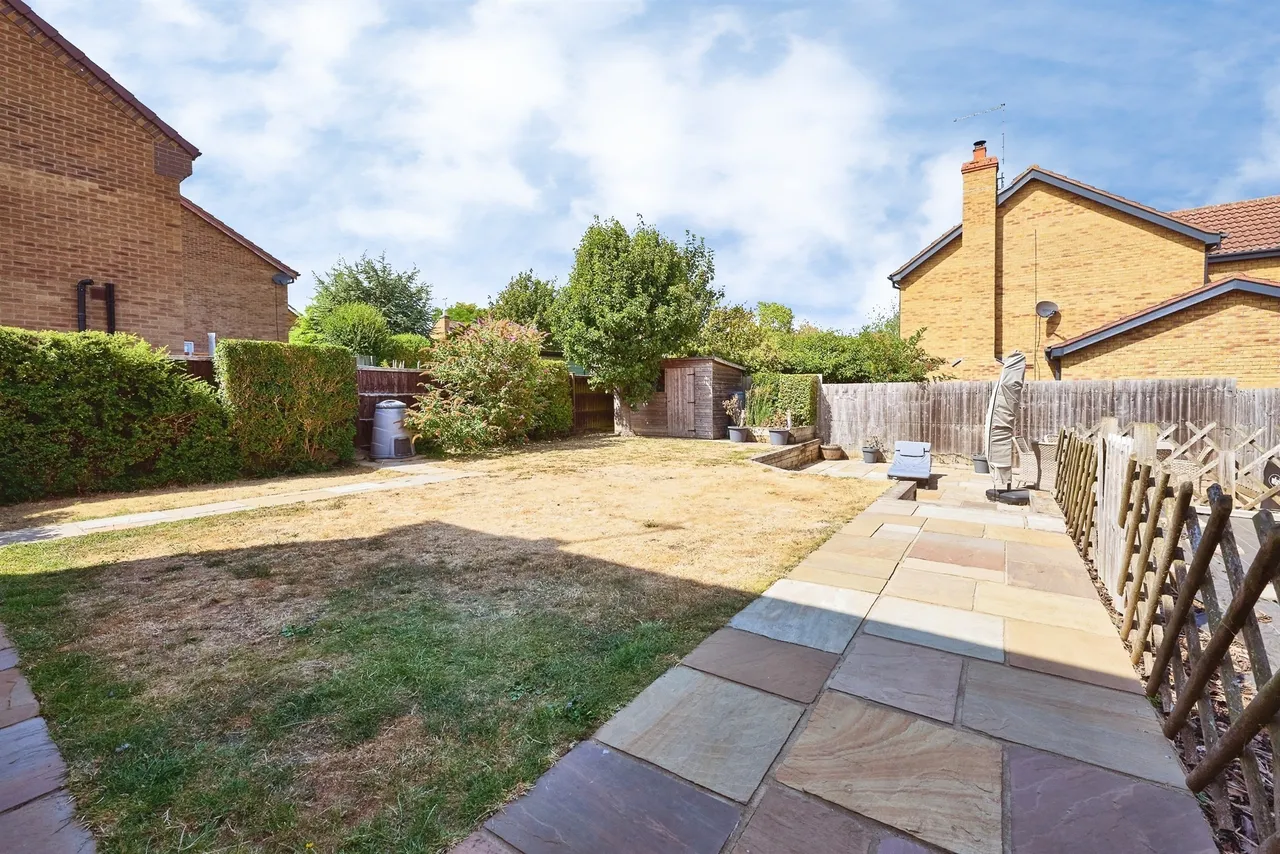 Mallard Close, Essendine, PE9, photo 15