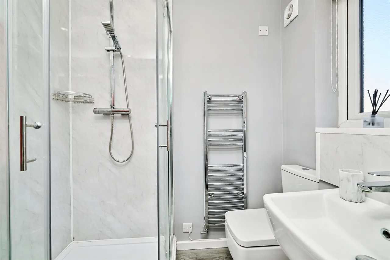Mallard Close, Essendine, PE9, photo 8