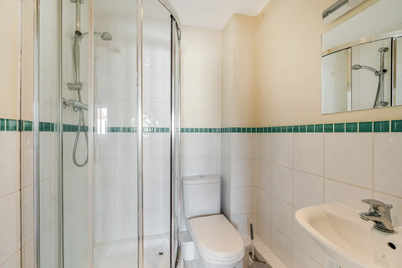 St. James Road, Fleet, GU51, photo 5