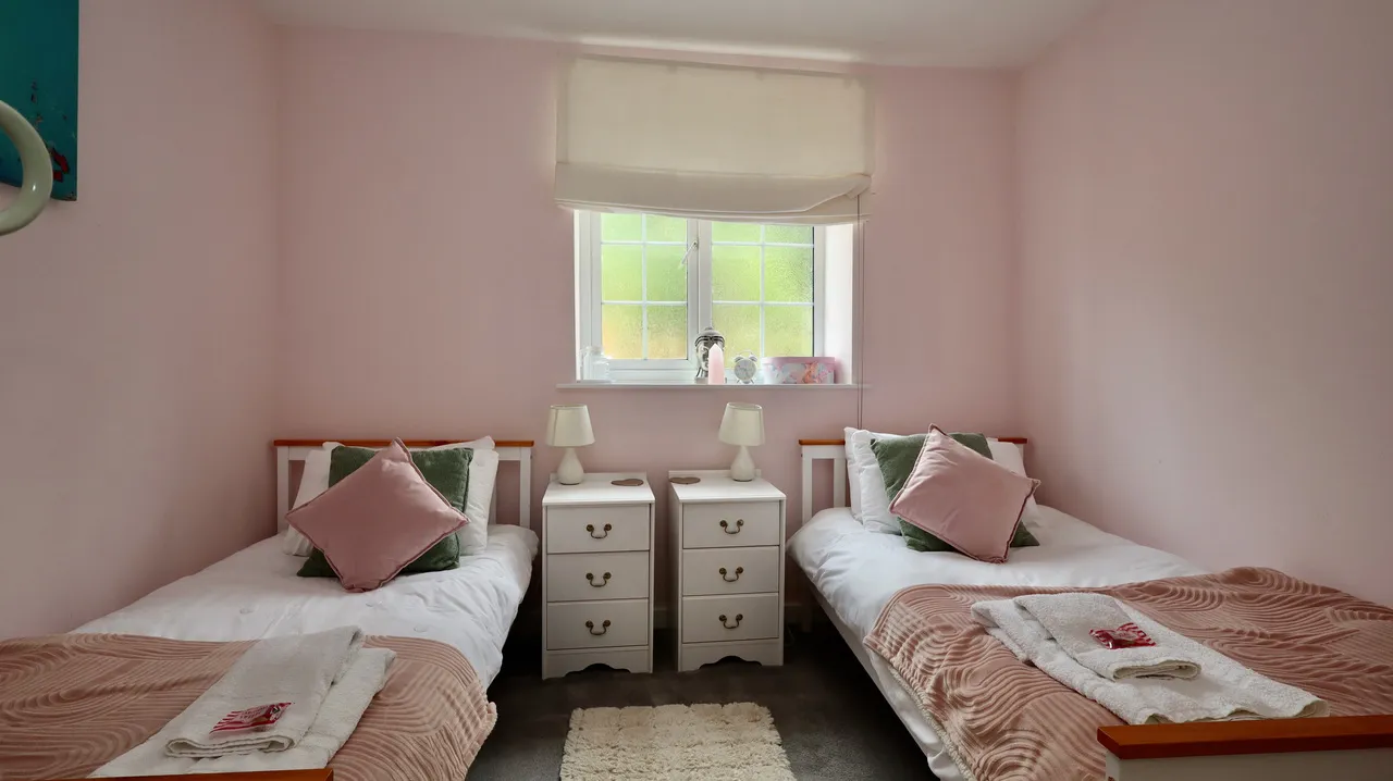 Chilkwell Street, Glastonbury, photo 9