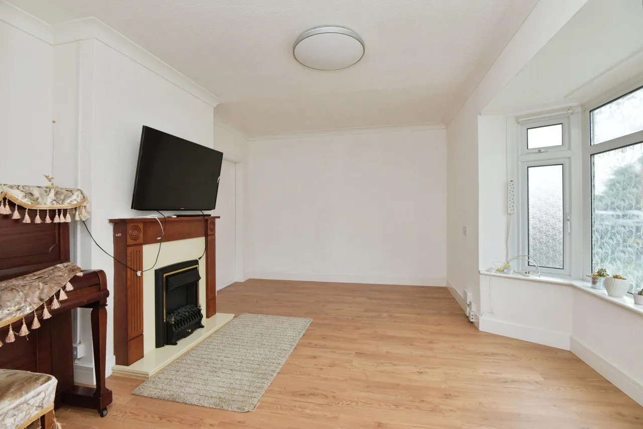 Ralph Drive, Sneyd Green, ST1, photo 9