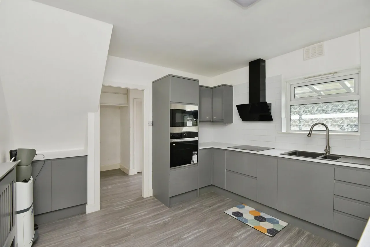 Ralph Drive, Sneyd Green, ST1, photo 3